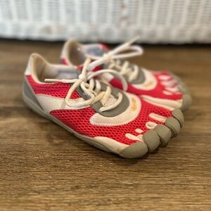 Vibram Kids FiveFingers Red and White Water Shoes